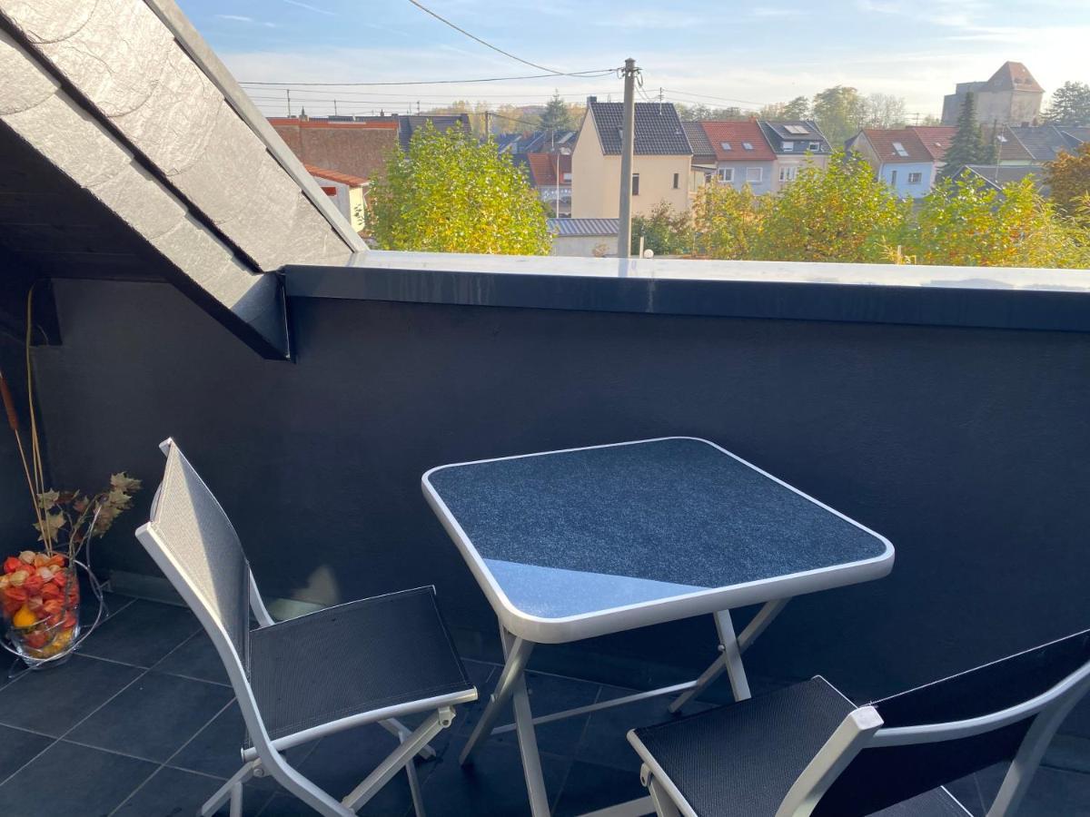 Apartment Mit Dachloggia Зарлуї Екстер'єр фото