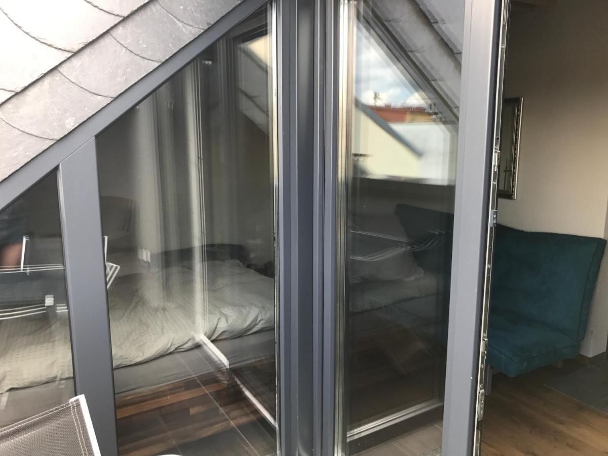 Apartment Mit Dachloggia Зарлуї Екстер'єр фото