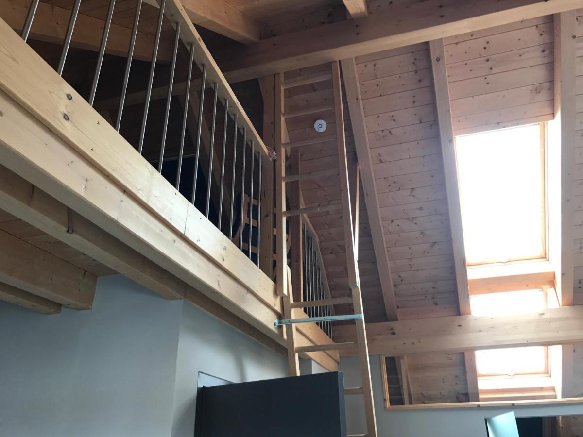 Apartment Mit Dachloggia Зарлуї Екстер'єр фото